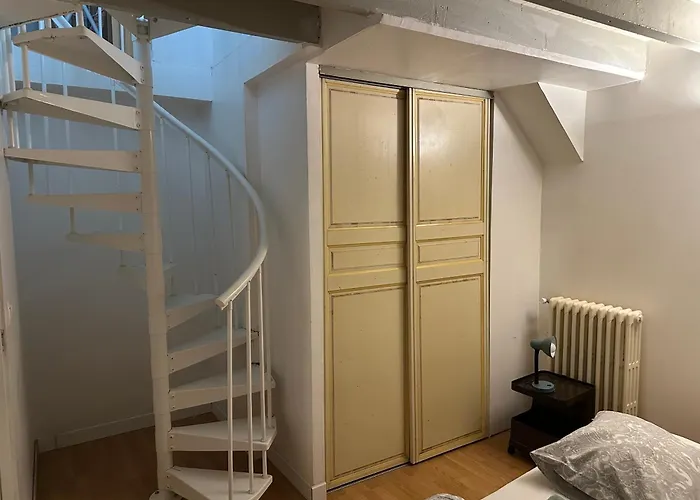 Eco Maison Entiere Avec Terrasse Dans Jardin Potager Piscine Parking * روان