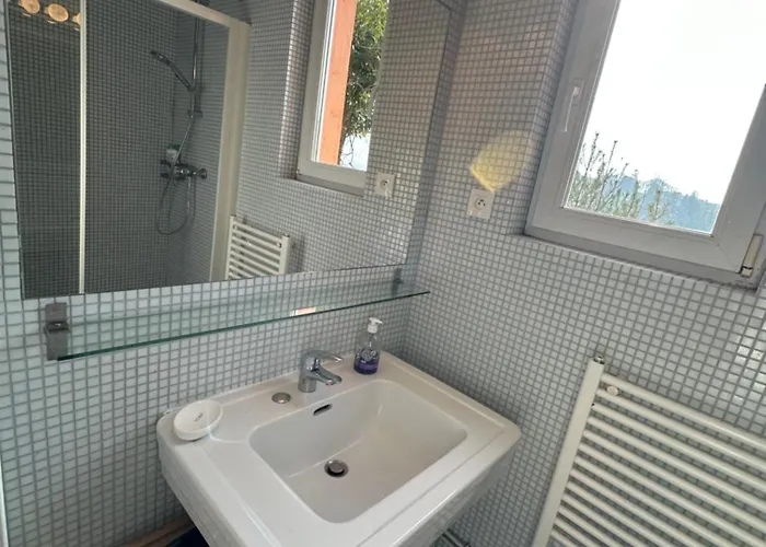 Eco Maison Entiere Avec Terrasse Dans Jardin Potager Piscine Parking