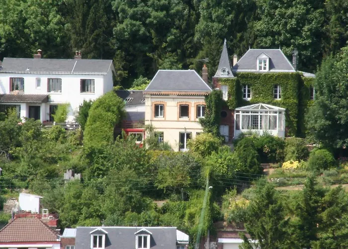 بيت للعطل Eco Maison Entiere Avec Terrasse Dans Jardin Potager Piscine Parking روان