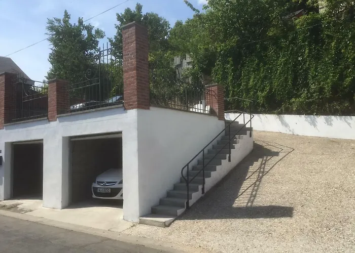 Eco Maison Entiere Avec Terrasse Dans Jardin Potager Piscine Parking بيت للعطل *